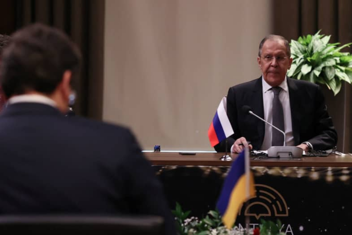 Turkish Foreign Minister meets Lavrov in Russia for economic talks