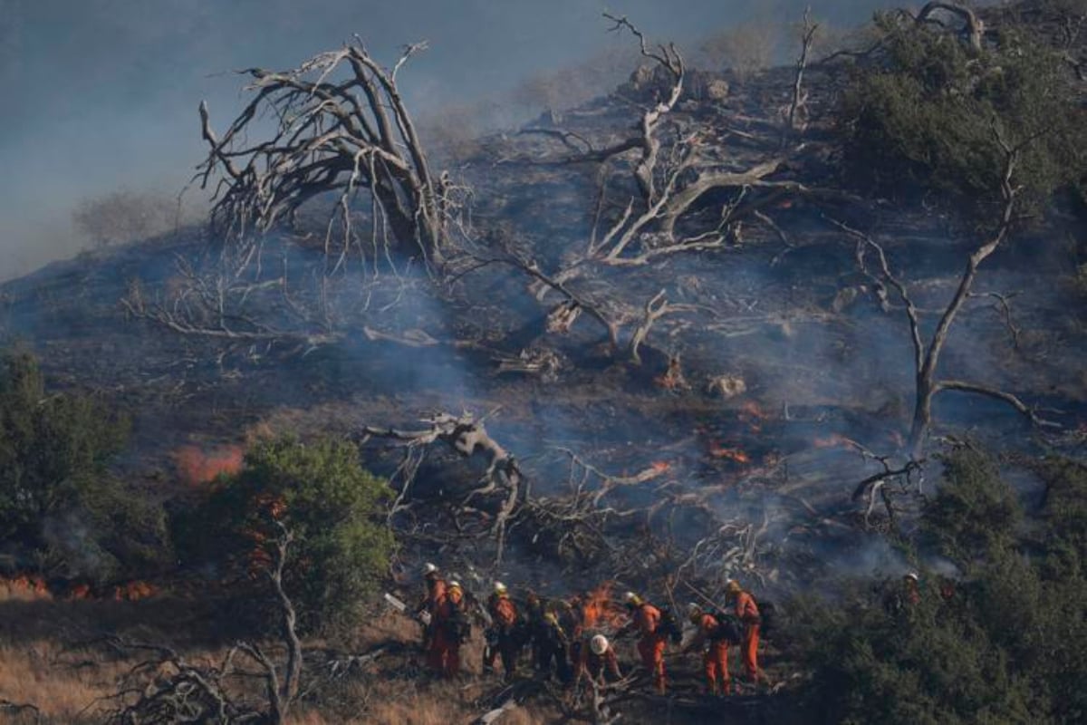 Authorities issue evacuation orders as wildfire north of Los Angeles spreads