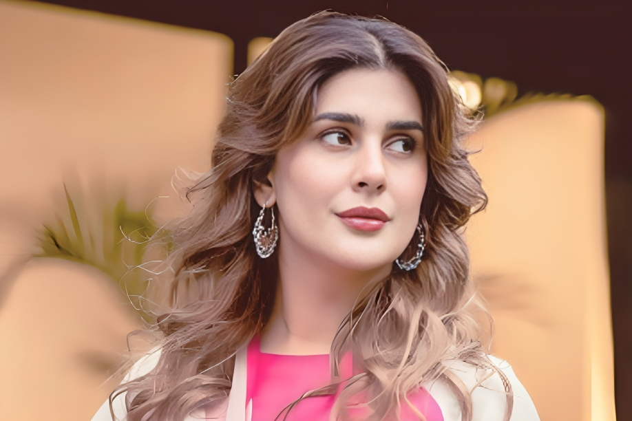 Kubra Khan