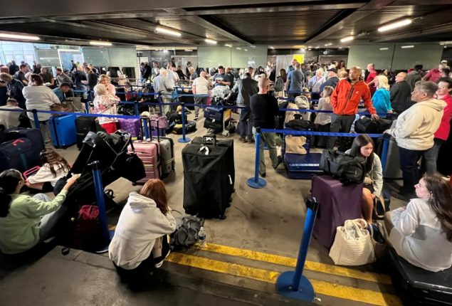 UK airport power outage causes delay for Dubai flight from Manchester