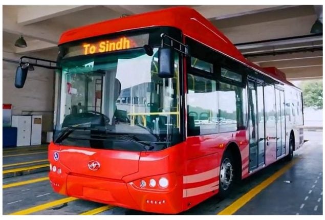 Sindh Govt Expands People’s Bus Service Routes in Karachi