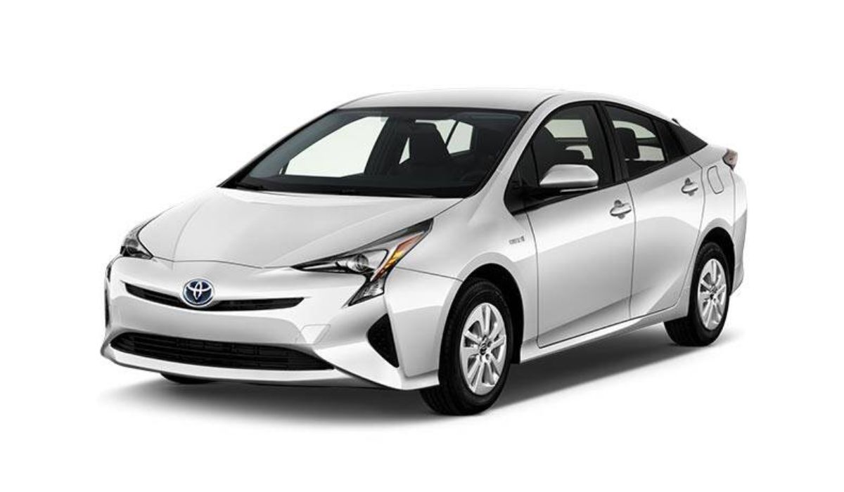 Toyota Prius Price in Pakistan
