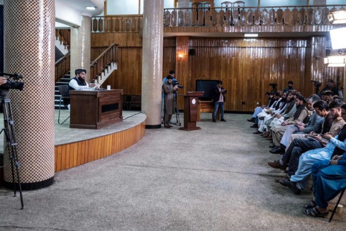 Afghan government reports Taliban discussed prisoner exchange with US