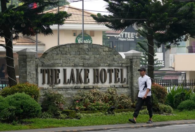 Two Australians and a Filipina found dead in Philippine hotel