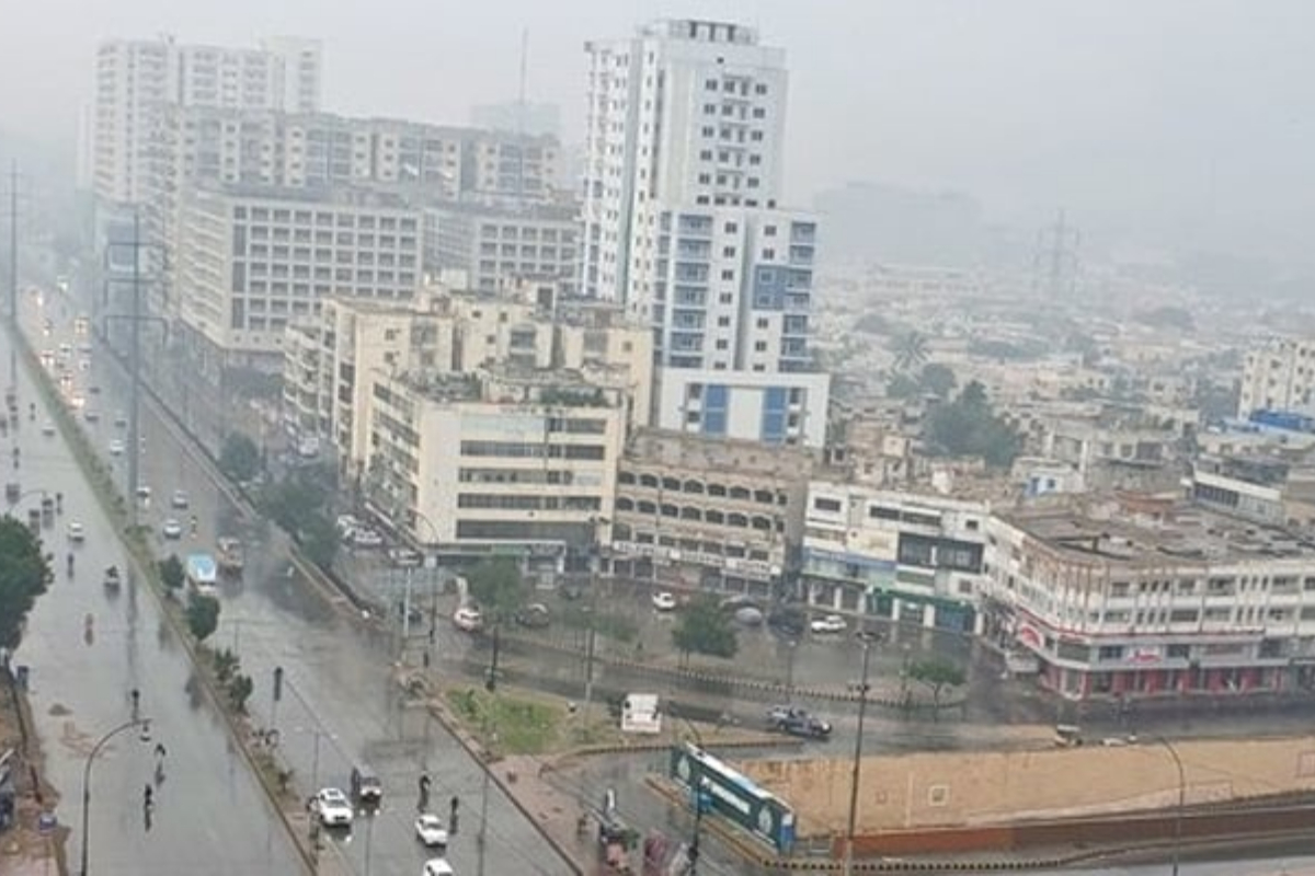 Karachi to get break from heat with light showers today