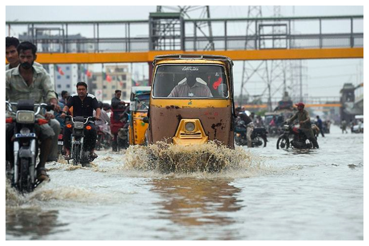 Karachi today rain
