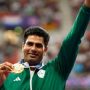 Pakistan’s Hero Arshad Nadeem receives gold medal at Paris Olympics ceremony