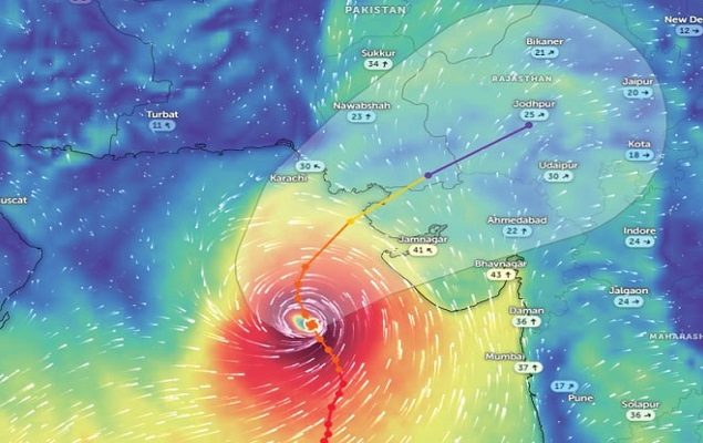 Deep depression currently located at distance of 250km from Karachi: Chief Meteorologist