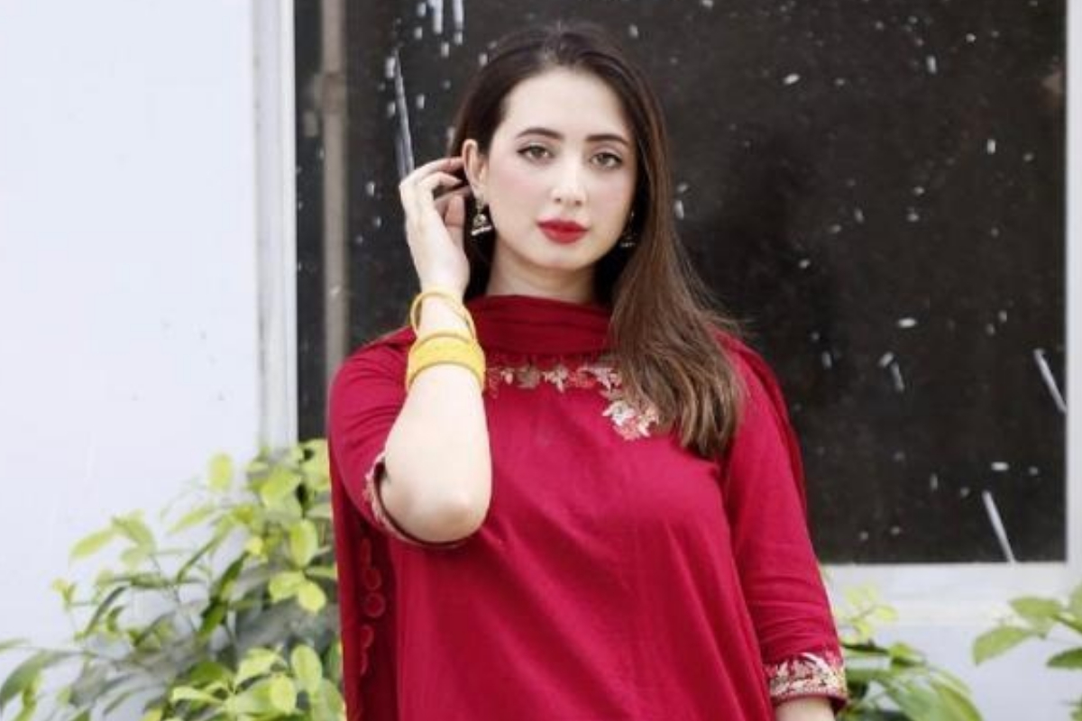 Komal Aziz Khan