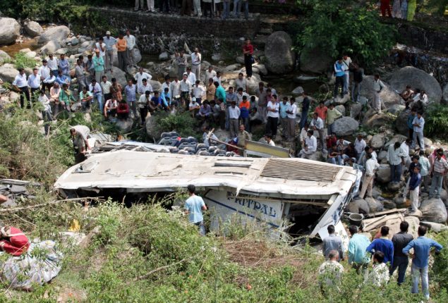 Deadly Nepal highway crash killed 27 Indian pilgrims