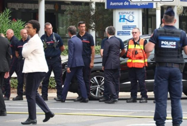 French authorities detain suspect in synagogue blast that injured officer