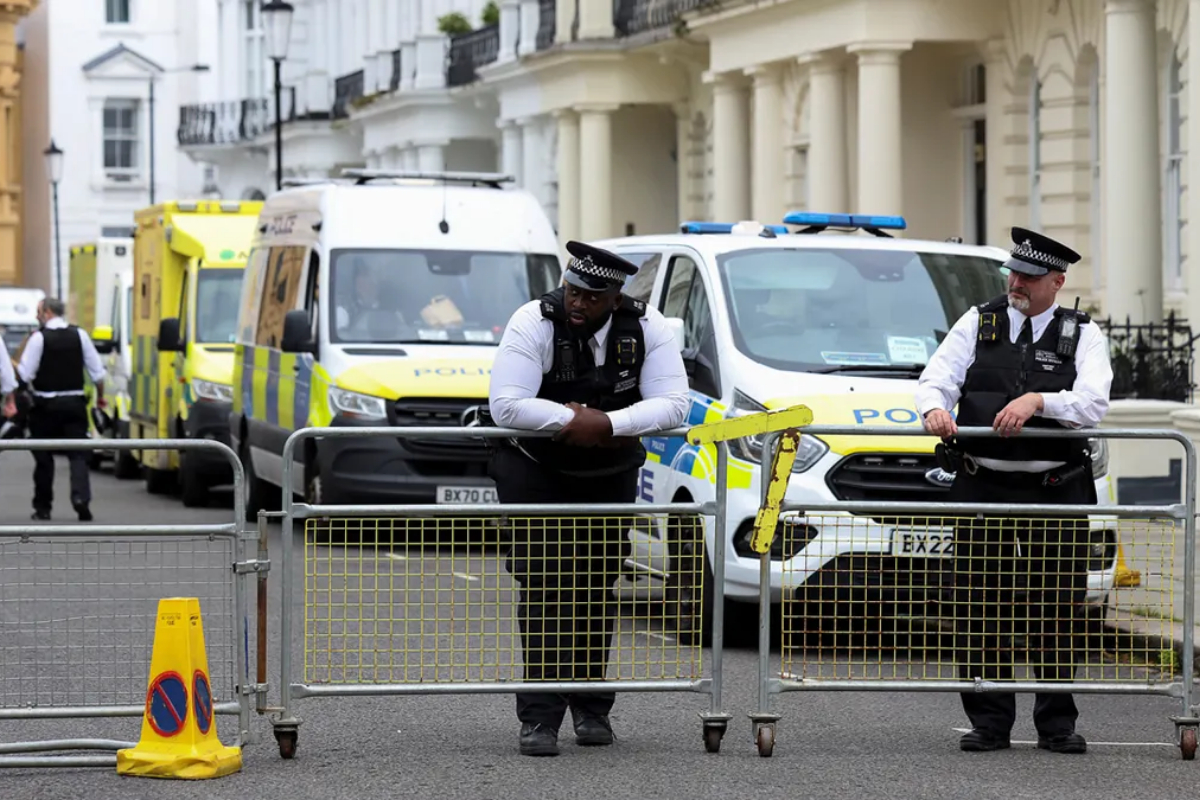 Stabbing incident at London’s Notting Hill Carnival leaves three injured