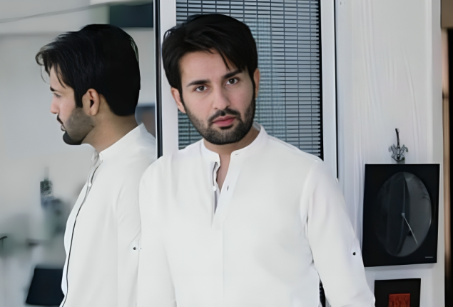 Actor Affan Waheed Reveals Why He Avoids Reading Comments