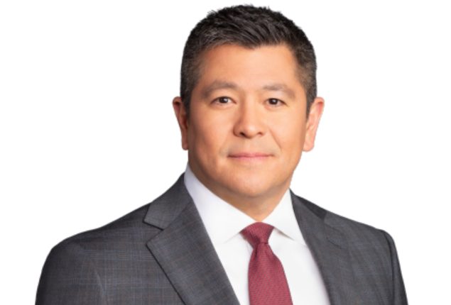 Who is Carl Quintanilla? Everything About Renowned American Journalist