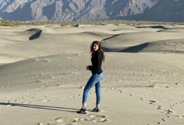 Mahira Khan shares heartfelt Independence day message to Pakistan