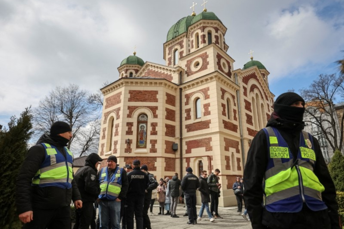 Zelensky proposes ban on Moscow-linked Orthodox Church in Ukraine