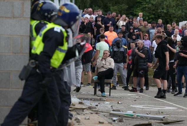 75% of Muslims in UK fear for safety after far-right riots