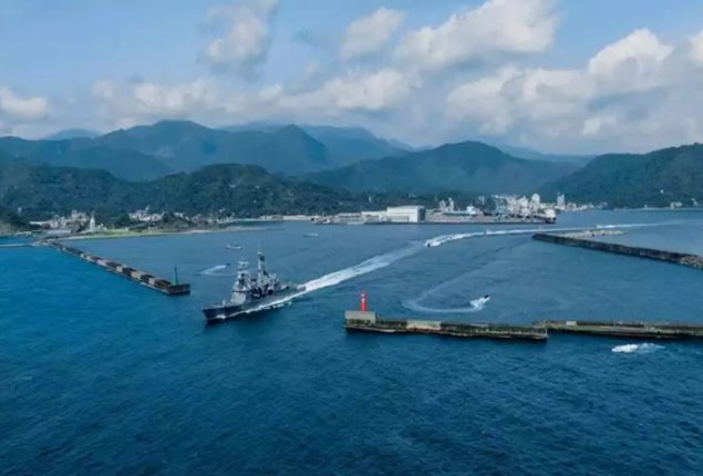 German Naval forces await orders for Taiwan Strait crossing