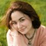Hania Aamir Identifies Her Deepfake Video Source, Urges Fans to Report