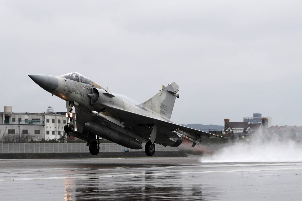 Taiwan suspends Mirage fighter Jets after crash at Sea