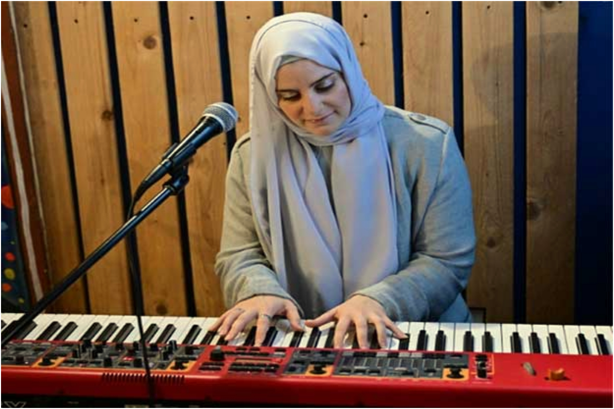 Syrian Hijab Singer