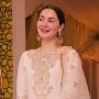 Hania Aamir Celebrates her Eight Anniversary in Showbiz with Gratitude