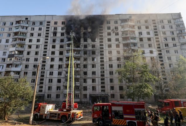 Russian bomb attack on Kharkiv apartment complex Injures 41 people