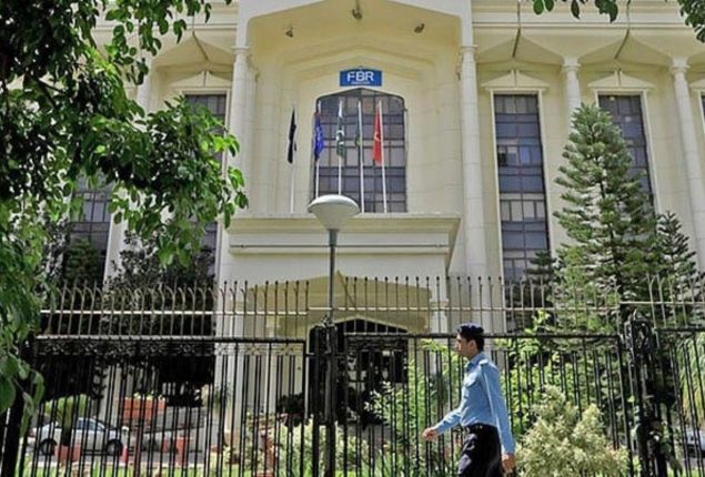 FBR to recruit 4,000 auditors for audit of traders