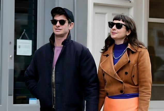 Andrew Garfield and Kate Tomas