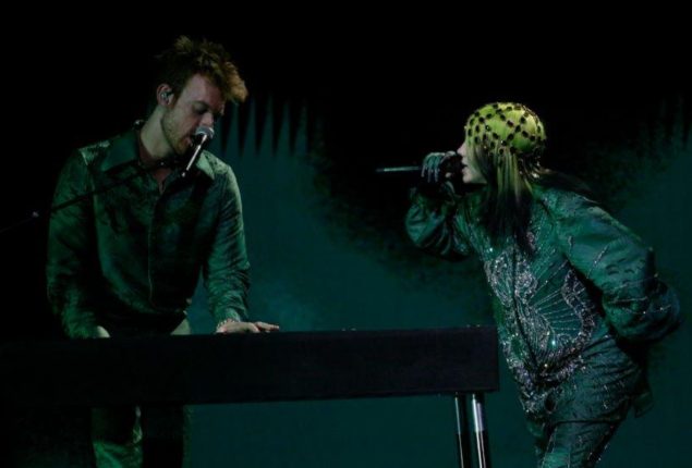 Billie Eilish delivers an emotional performance of ‘THIS’ with Finneas