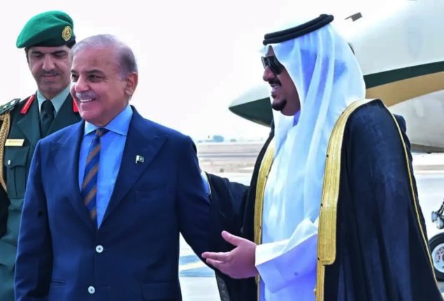 PM Shehbaz arrives in Saudi Arabia to attend FII moot