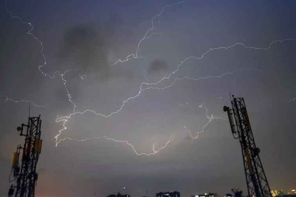 Met office issues second alert over Arabian Sea cyclone
