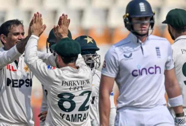 Pakistan reveals playing XI for third Test against England