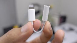 Apple Lightning Headphone jack Adapter