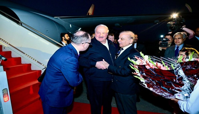 ISLAMABAD: President of Belarus, Aleksandr Lukashenko on Monday arrived in Islamabad on his three-day official visit