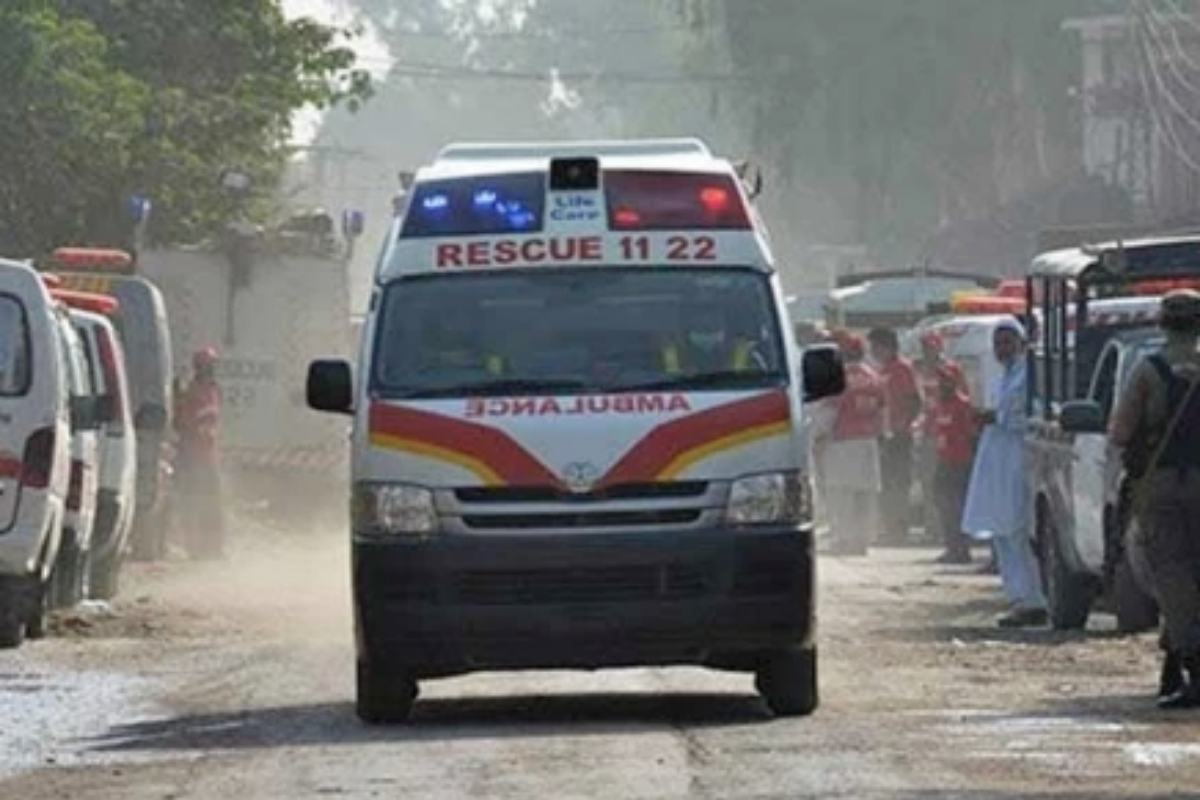 Four dead, 20 injured in Muzaffargarh road crash