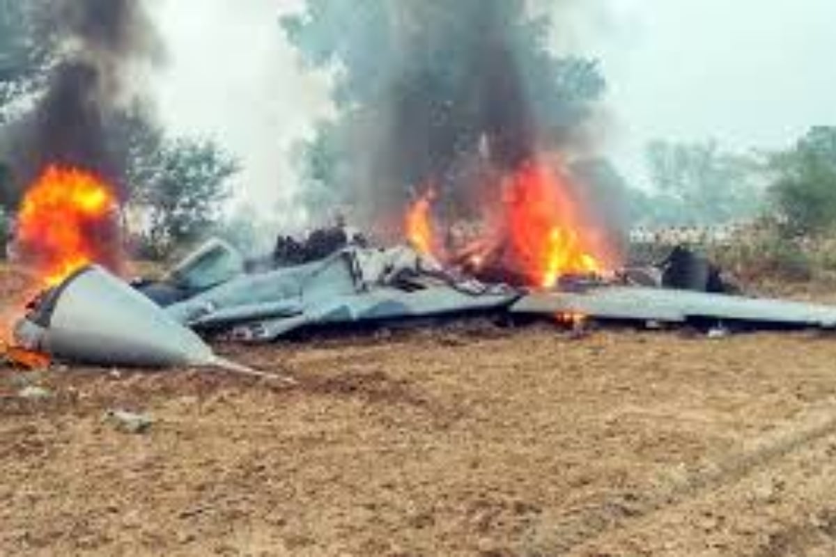 Indian Air force MiG-29 fighter jet crash Video, goes viral