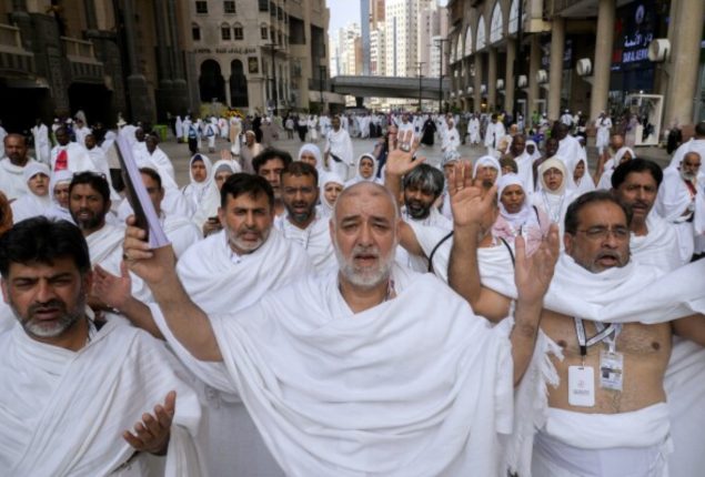 Govt to collect Hajj fees in three installments