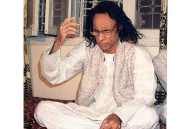Renowned Urdu Poet Jaun Elia remembered on death anniversary