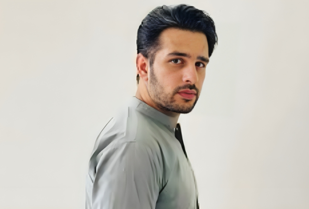 Usama Khan reveals which actress makes him feel intimidated while performing