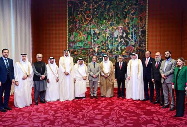 PM Sharif invites Qatari businessmen community to invest in Pakistan growth