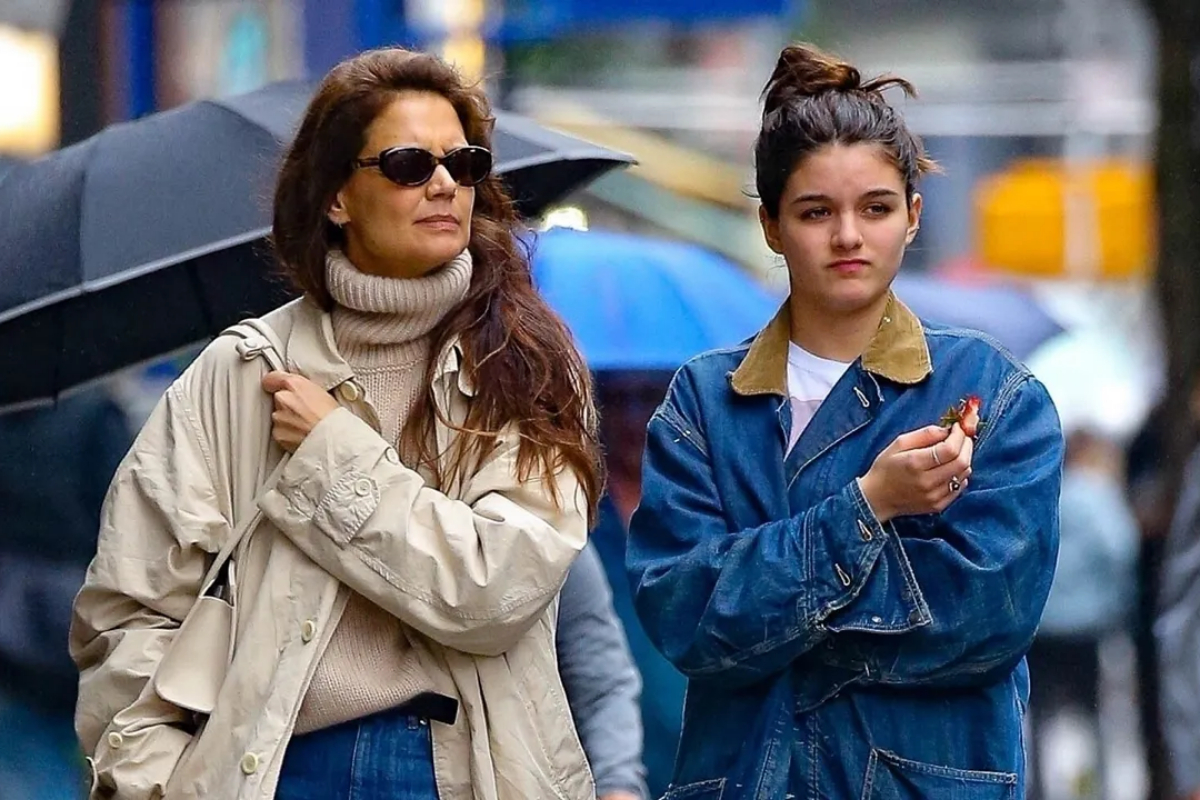 Katie Holmes