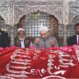 President Zardari visits Shrine of Lal Shahbaz Qalandar