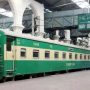 Railways plan to launch express train between Lahore-Karachi 
