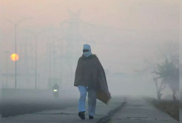 Dry weather persists in Punjab as temperatures fluctuate