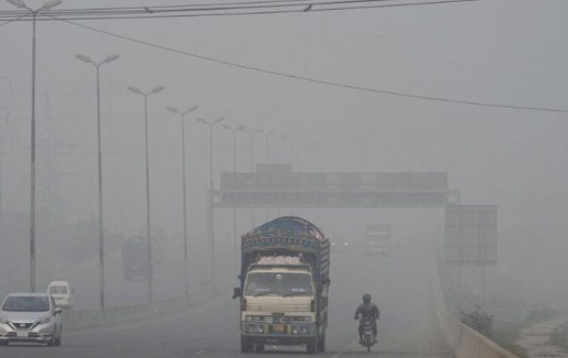 Dense fog disrupts motorway across Punjab