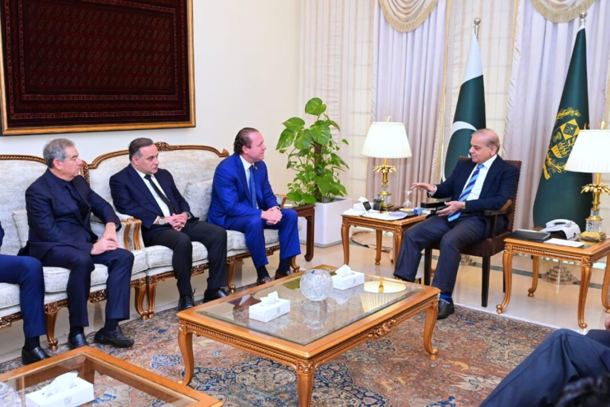 Prime Minister vows to ensure smooth procedures for investors