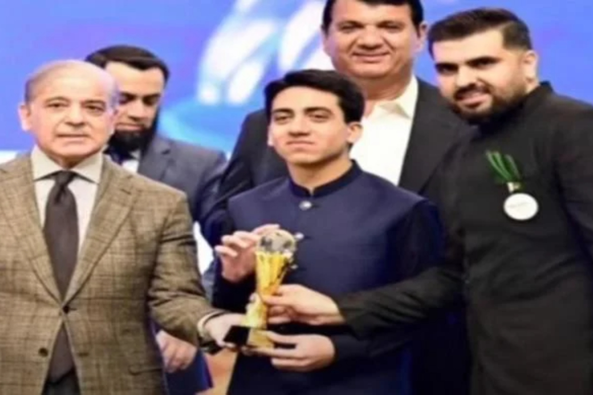 'MilKar' Pakistan recognized with youth excellence award at CAYA 2025