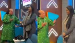 Chahat Fateh Ali Khan hilariously tease Mathira 'Mujh piyar do' goes viral