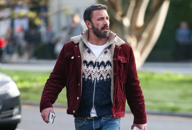 Ben Affleck engages with police, FBI amid neighborhood tensions